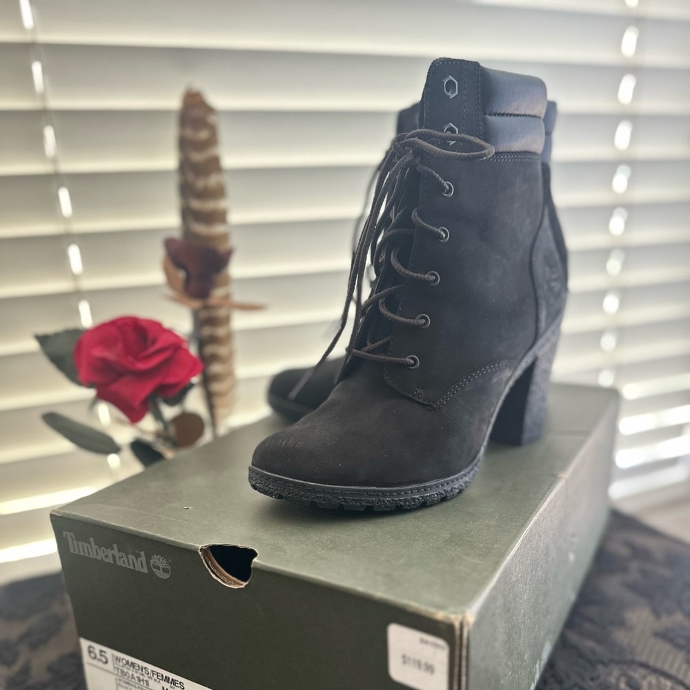 Timberland Suede Heel Boots